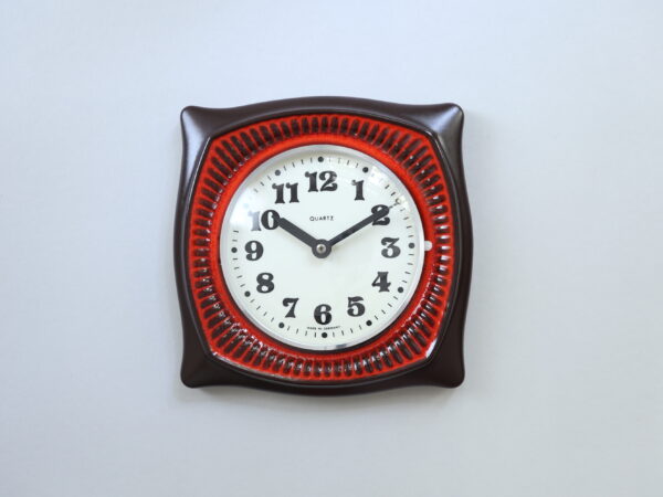 Vintage Ceramic Wall Clock – Red & Brown Glaze